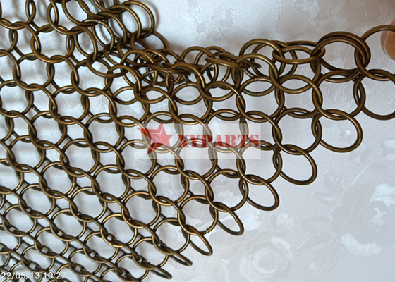 手で編まれる方法インテリア・デザインの金属リング網のカーテン